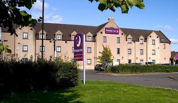 Premier Inn Falkirk - Larbert Экстерьер фото